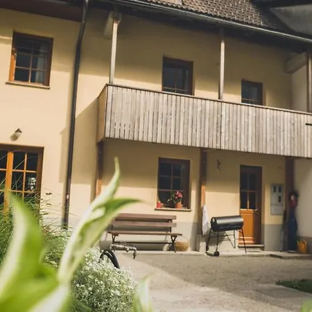 Apartma Miranda Lägenhet Log pod Mangartom