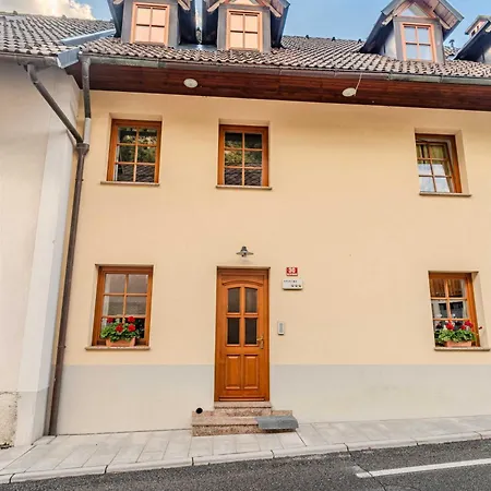 شقة Apartma Miranda