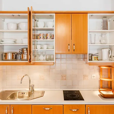 Apartma Miranda דירה לוג פוד מנגרטום