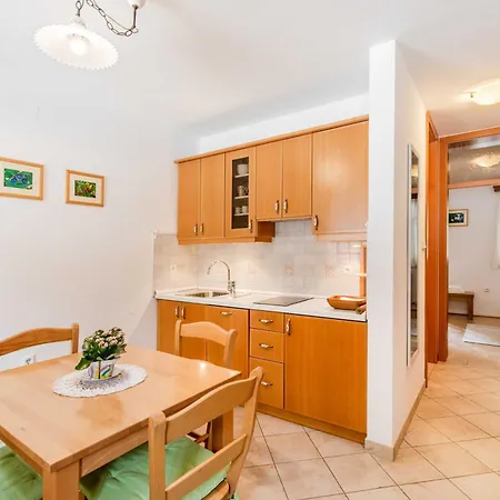 Apartma Miranda * Log pod Mangartom