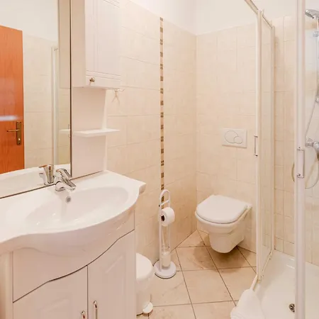 Apartma Miranda