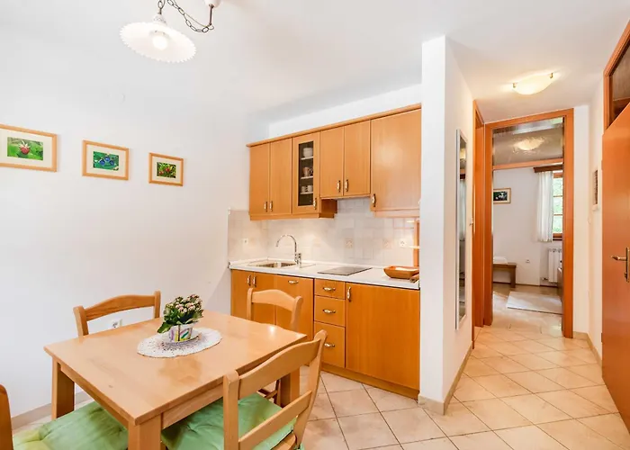 Apartma Miranda * لوغ بود مانغارتوم